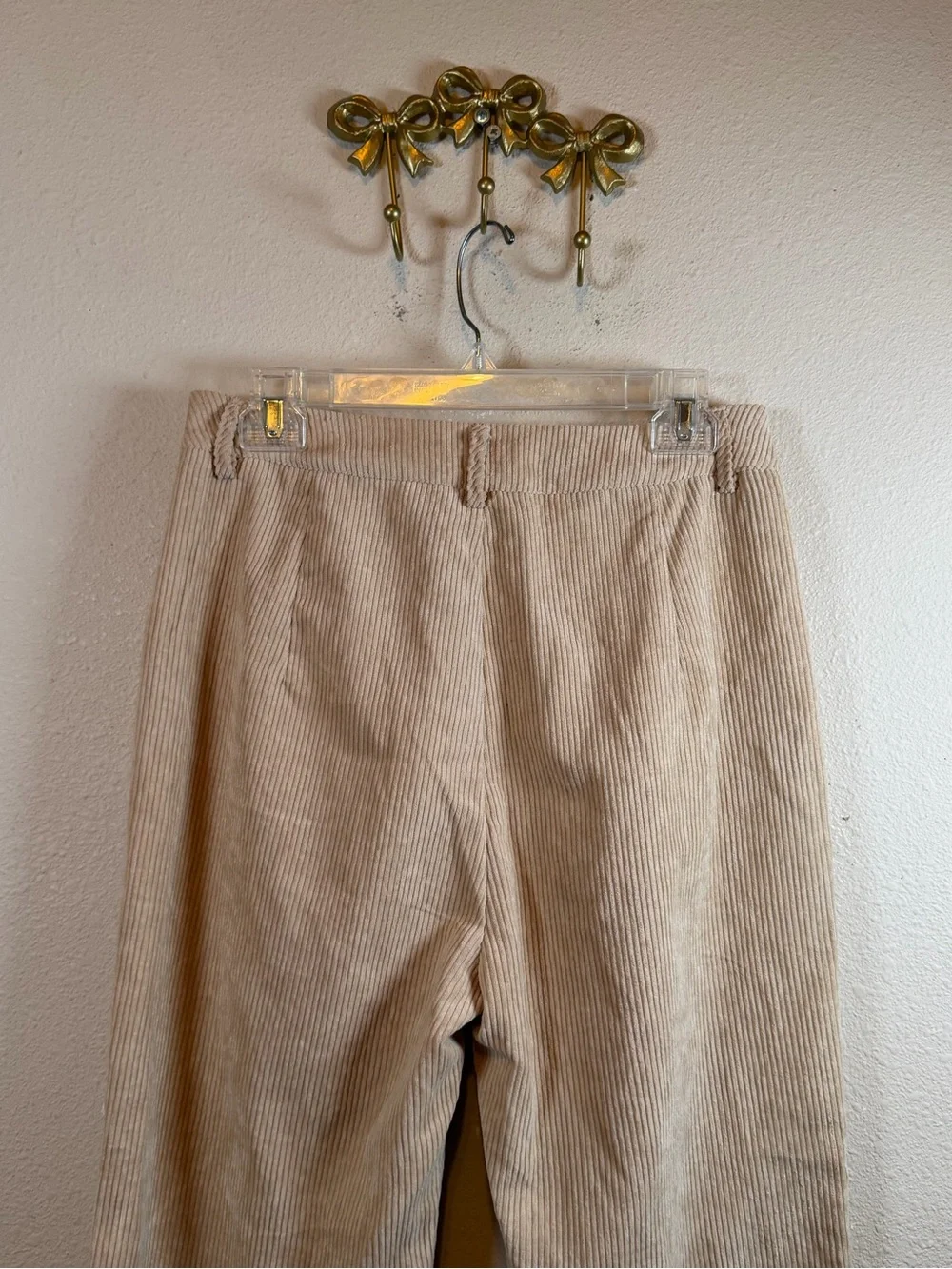 SHEIN Corduroy Straight-Leg Pants in Beige. Size M